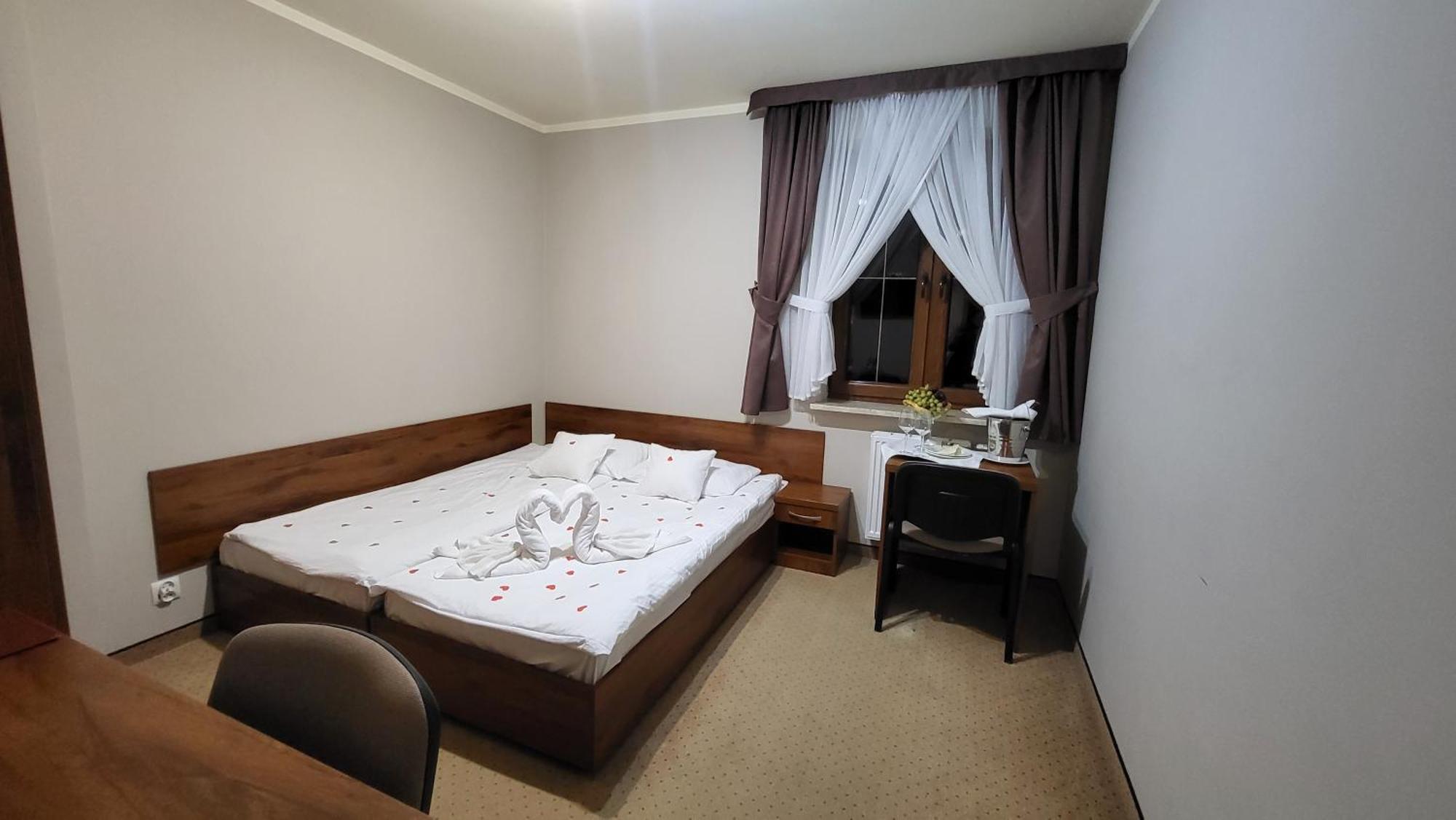 Hotel Chancza Spa & Restauracja Rakow  Экстерьер фото