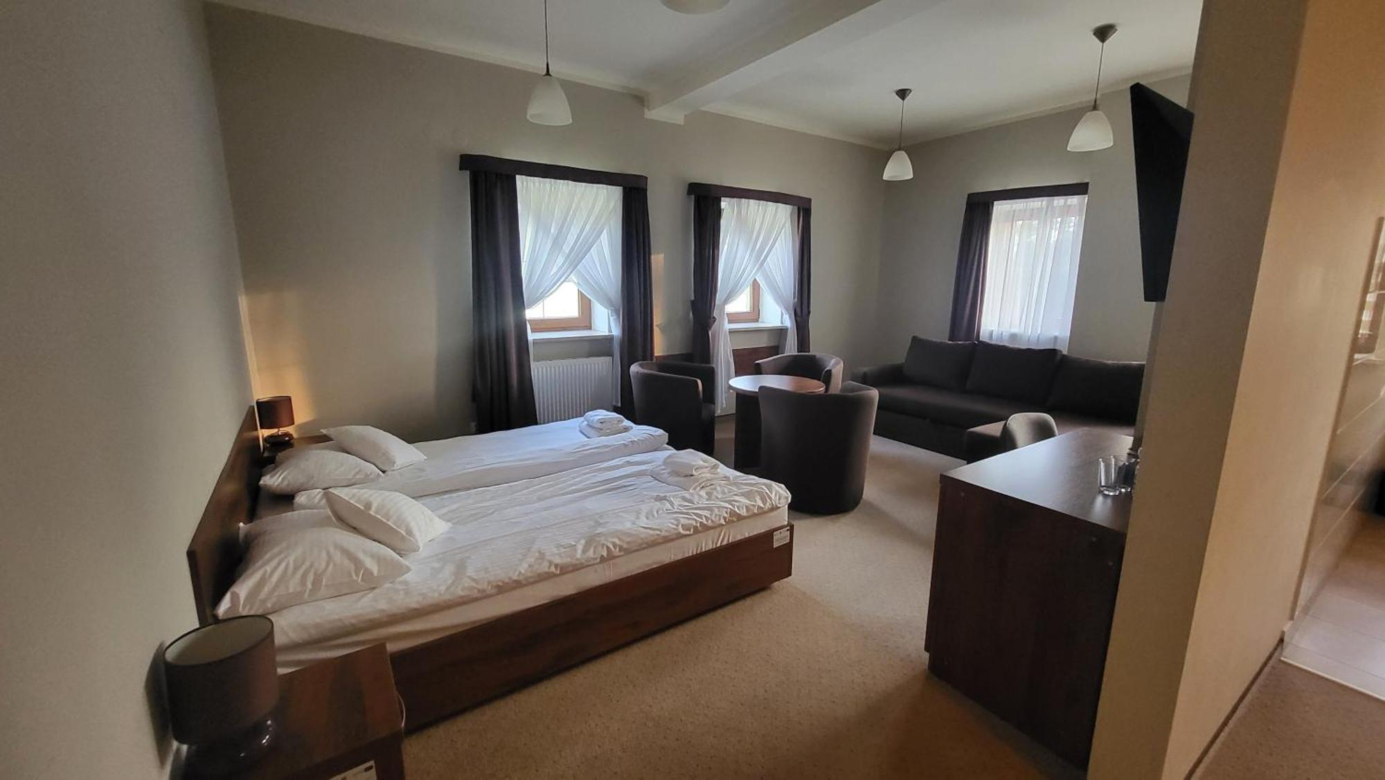 Hotel Chancza Spa & Restauracja Rakow  Экстерьер фото